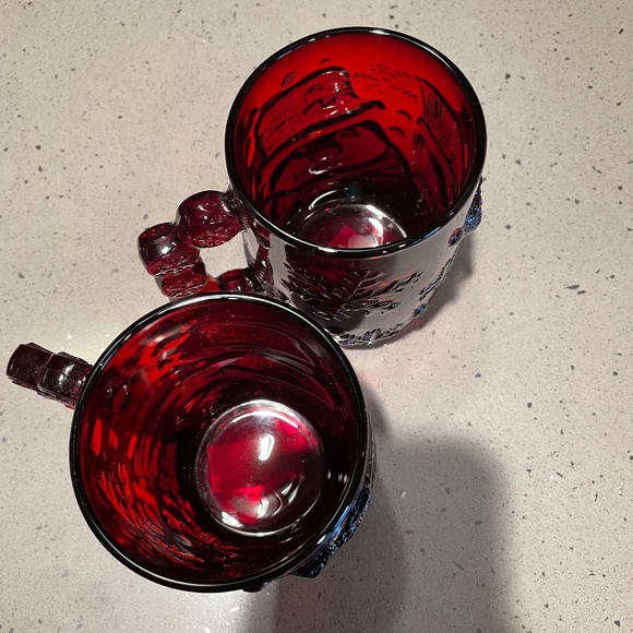 2 vintage Arcoroc Red Ruby Snowman glass mugs - Picture 6 of 7